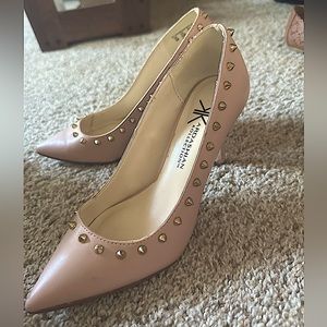 Kardashian Kollection Pumps